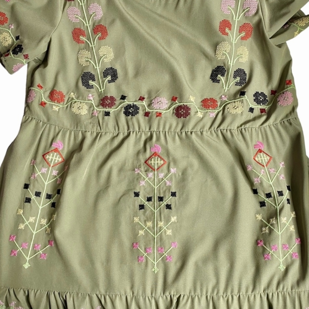 CURVEDREAM Floral Embroidery Tiered Midi Dress - Picture 8 of 11